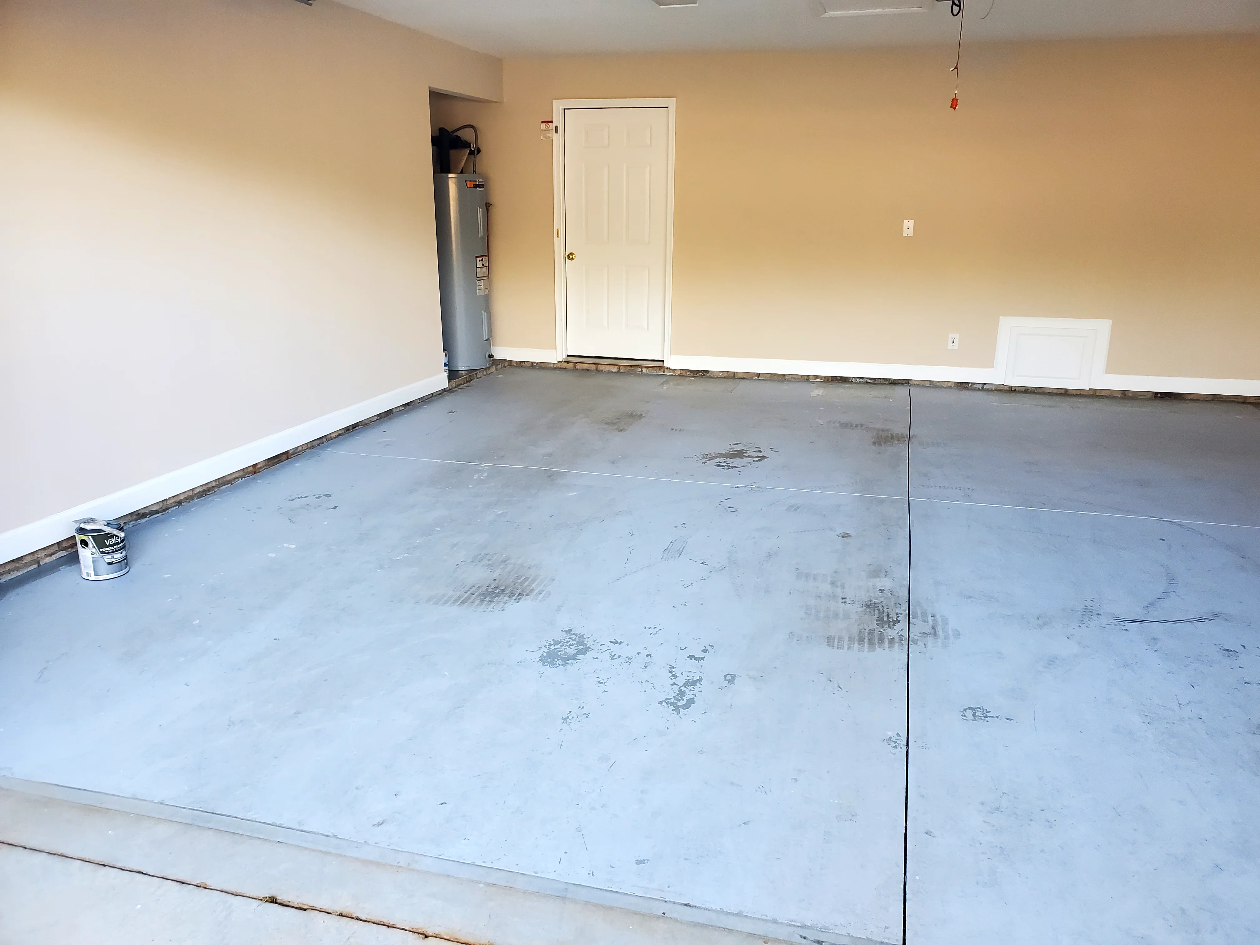 garage-floor-before-2.webp