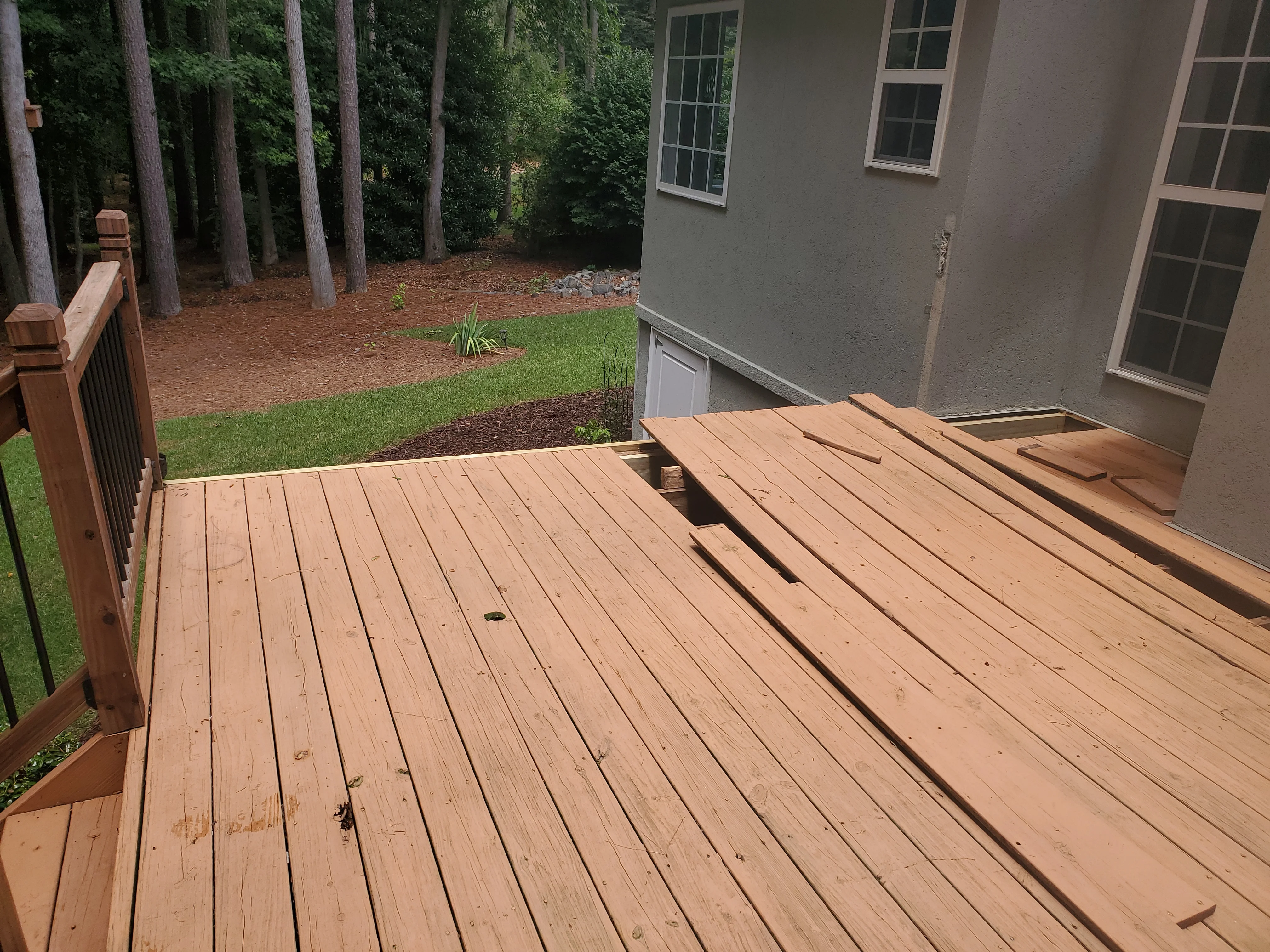 wood-deck-before-1.webp